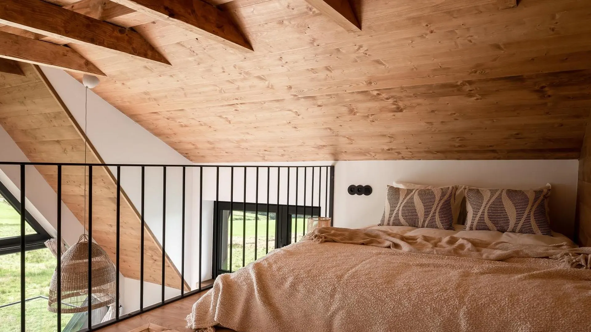 Nook Cabins - Mountain View زاكوباني شاليه